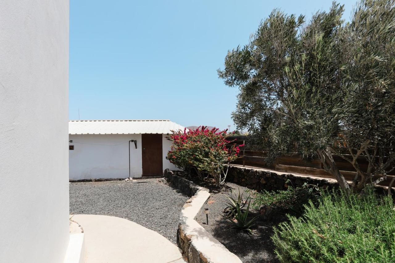 Hostel Creative Harbour Fuerteventura Lajares Exterior foto